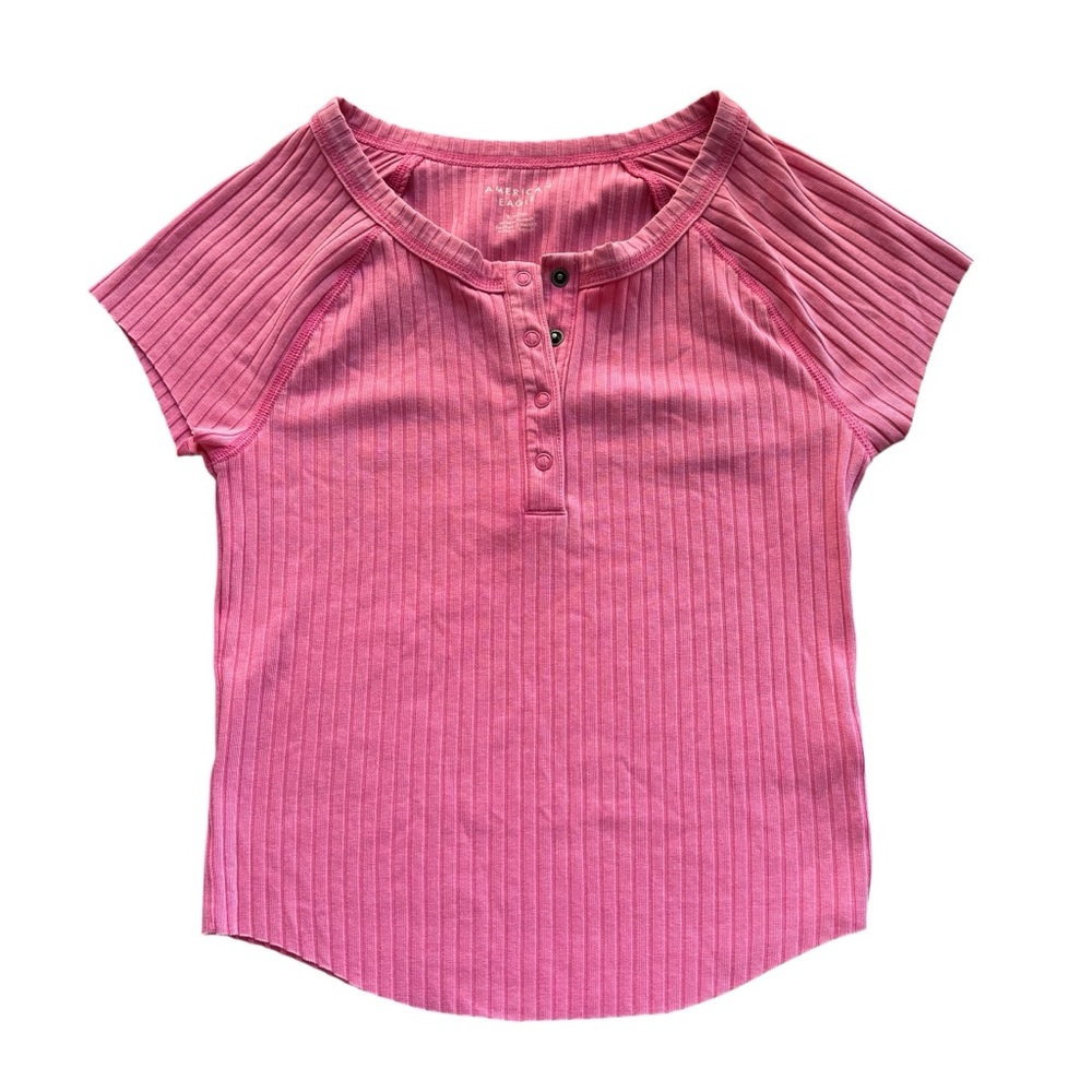 American Eagle Outfitters Ribbed Button Crop Top in Pink